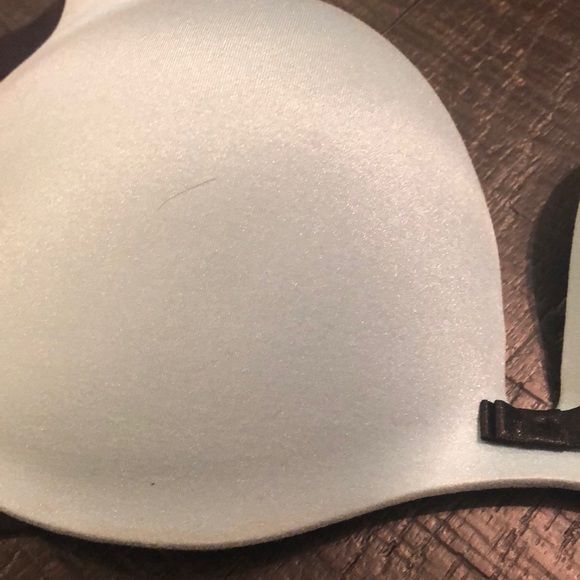 Invincible bra by Victoria’s Secret no underwire - Picture 3 of 4